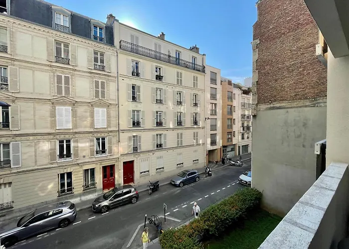 Tour Eiffel Abbe Groult Lecourbe Paris